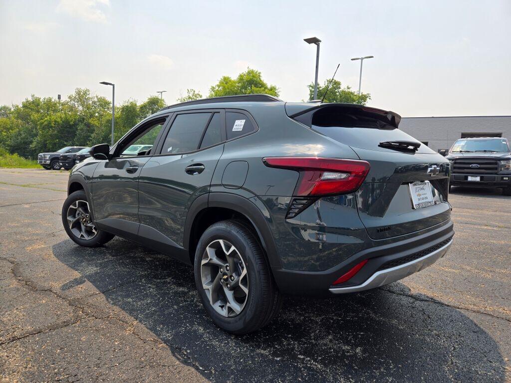 new 2025 Chevrolet Trax car, priced at $24,860