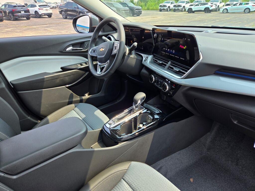 new 2025 Chevrolet Trax car, priced at $24,860