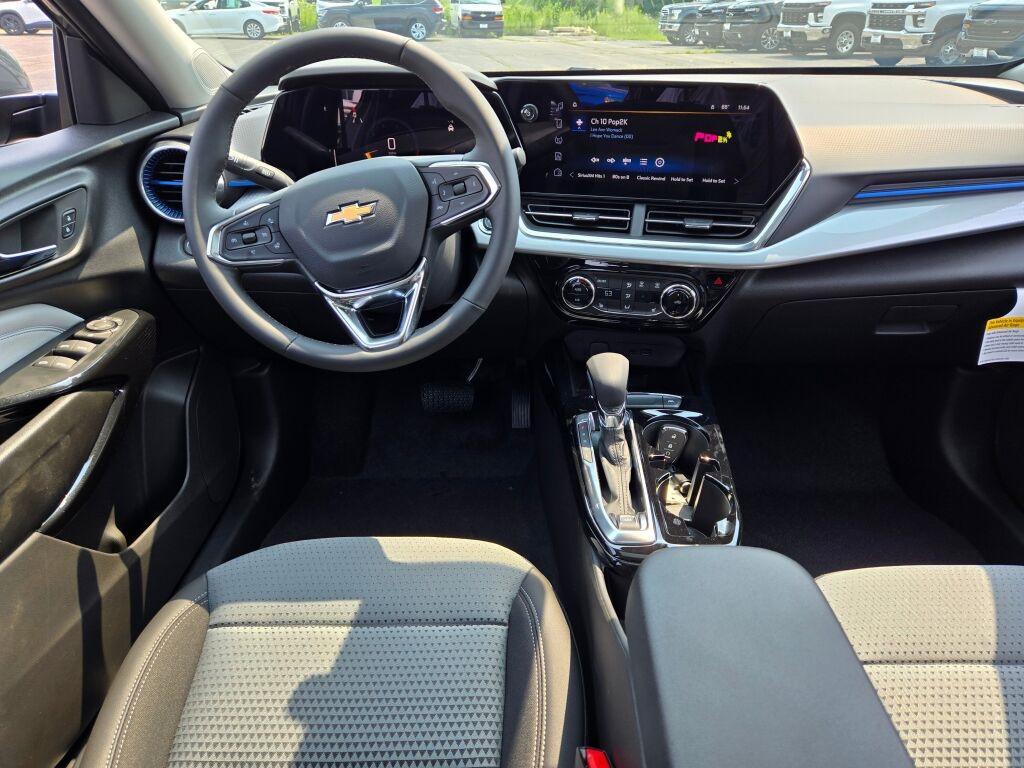 new 2025 Chevrolet Trax car, priced at $24,860