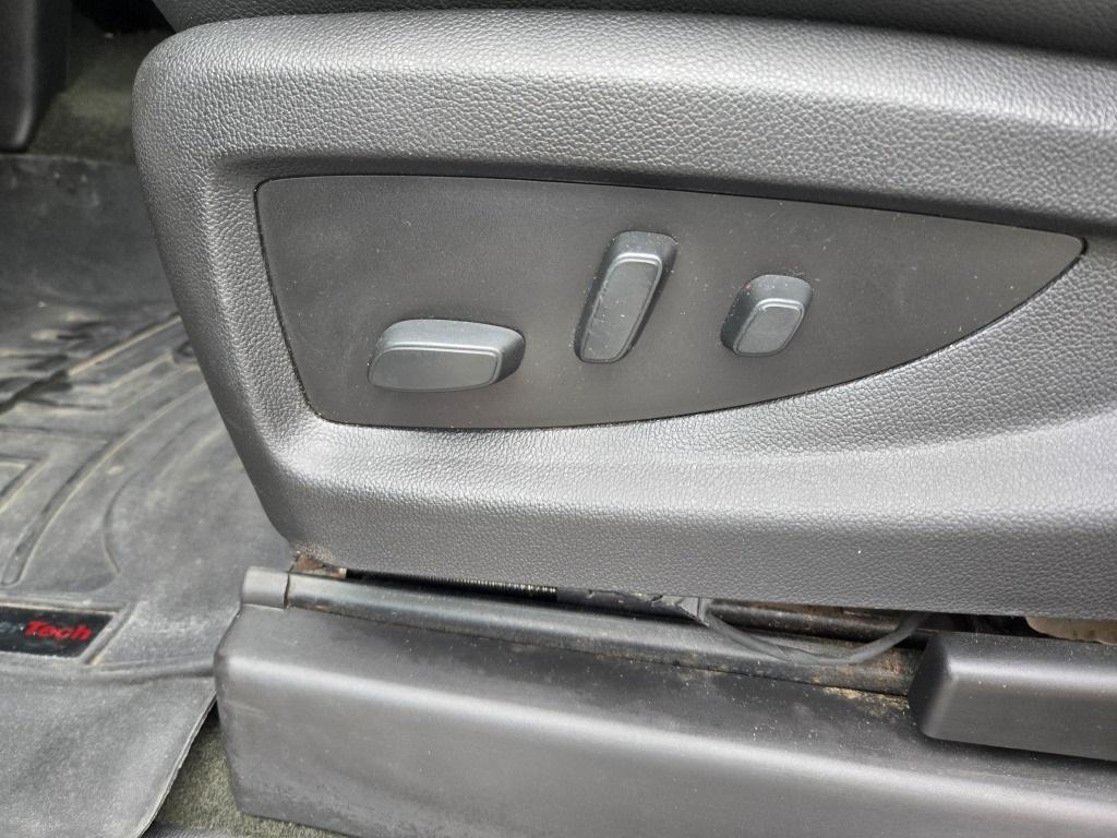 used 2018 GMC Sierra 1500 car, priced at $30,825