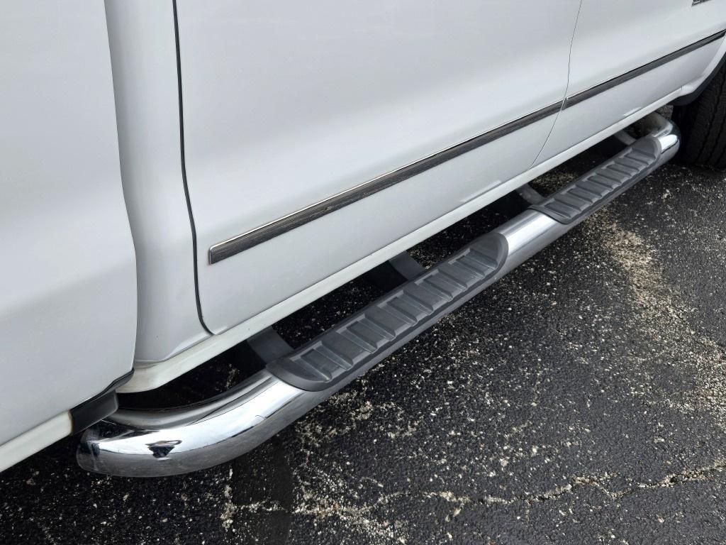 used 2018 GMC Sierra 1500 car, priced at $30,825