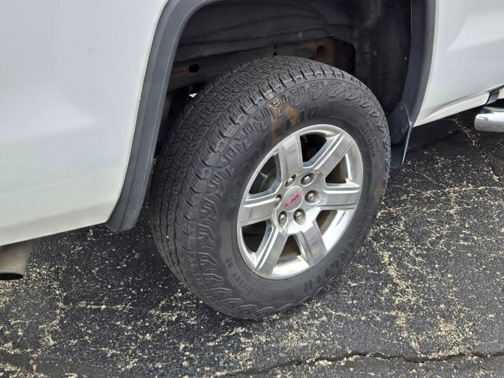 used 2018 GMC Sierra 1500 car, priced at $30,825