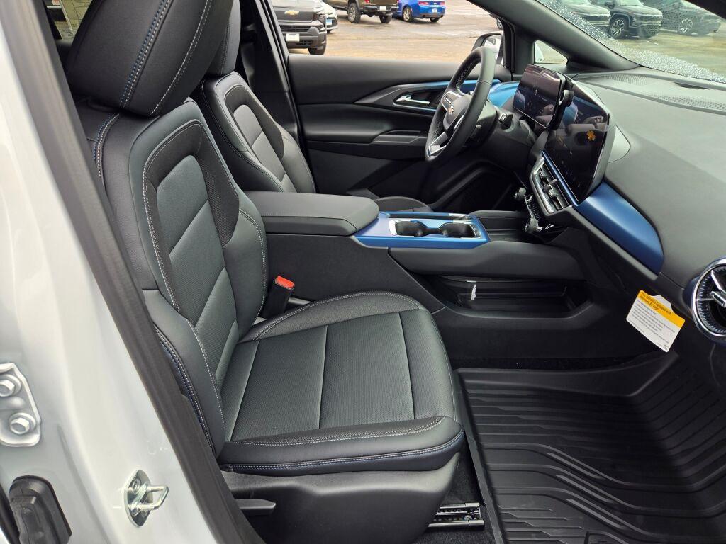 new 2026 Chevrolet Equinox EV car, priced at $40,965