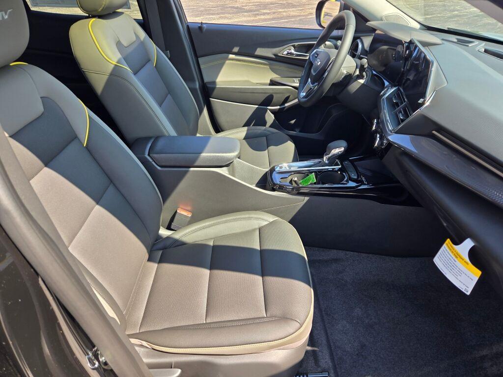 new 2026 Chevrolet Trax car, priced at $28,385