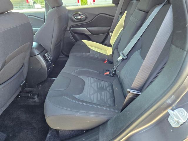 used 2019 Jeep Cherokee car, priced at $15,850