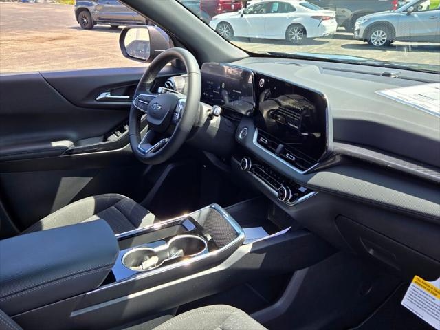 new 2025 Chevrolet Equinox car, priced at $30,014