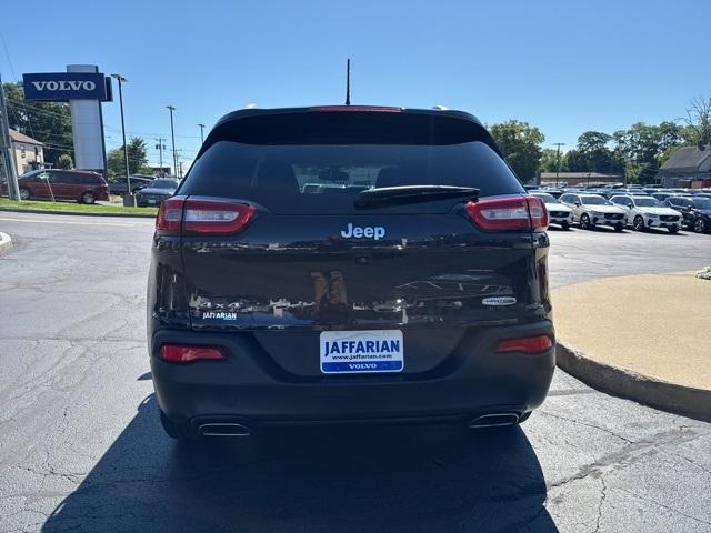 used 2015 Jeep Cherokee car, priced at $12,900