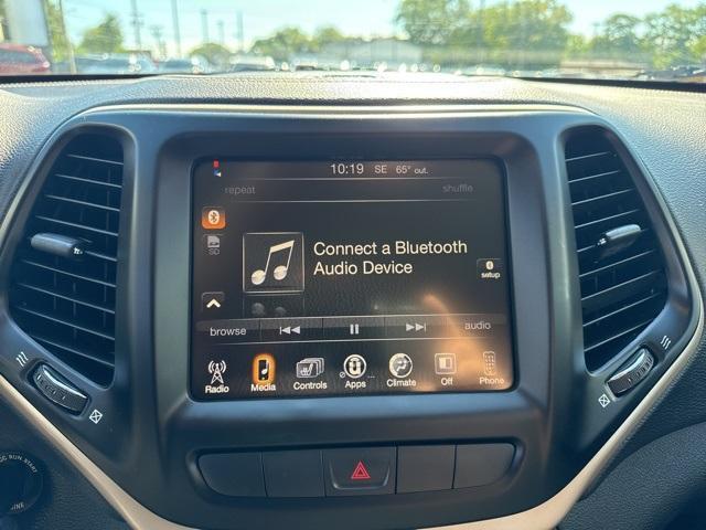 used 2015 Jeep Cherokee car, priced at $12,900