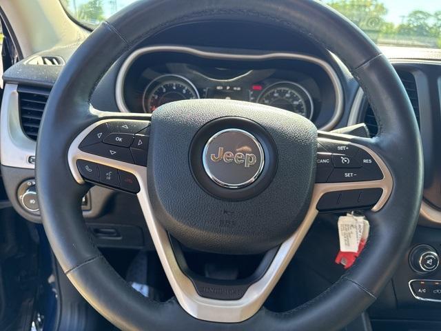 used 2015 Jeep Cherokee car, priced at $12,900