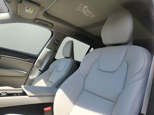 new 2026 Volvo XC90 Plug-In Hybrid car, priced at $85,625