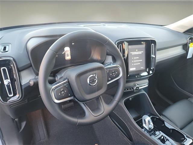new 2025 Volvo XC40 car, priced at $49,790