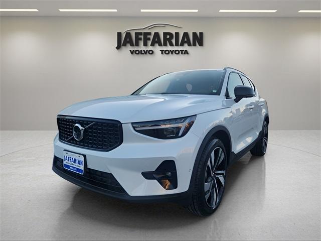new 2025 Volvo XC40 car, priced at $49,790