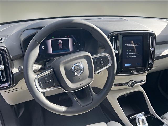 new 2025 Volvo XC40 car, priced at $52,215