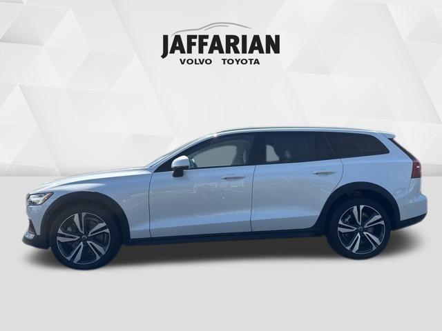 used 2023 Volvo V60 Cross Country car, priced at $38,997
