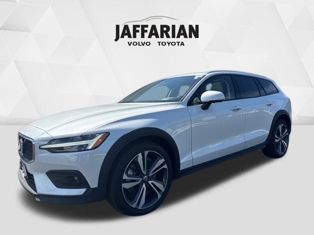 used 2023 Volvo V60 Cross Country car, priced at $38,997