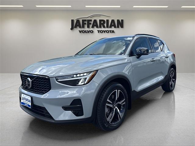used 2024 Volvo XC40 car, priced at $35,150