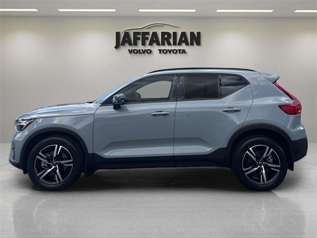 used 2024 Volvo XC40 car, priced at $35,150
