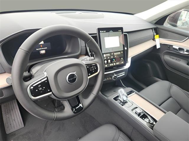 new 2025 Volvo XC90 car, priced at $61,485