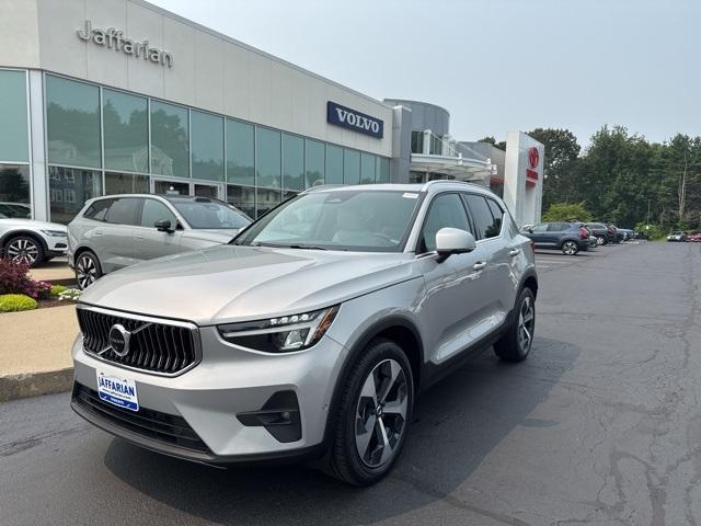 used 2023 Volvo XC40 car, priced at $31,900
