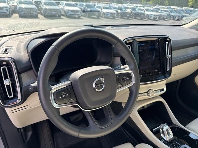 used 2023 Volvo XC40 car, priced at $31,900