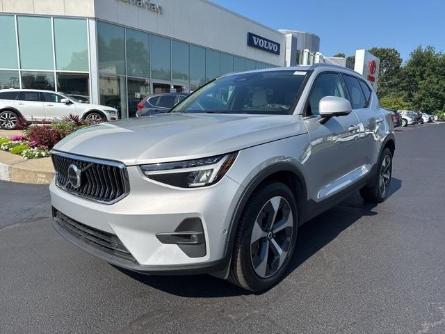 used 2023 Volvo XC40 car, priced at $31,900