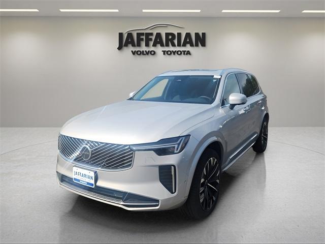 new 2025 Volvo XC90 car, priced at $69,635