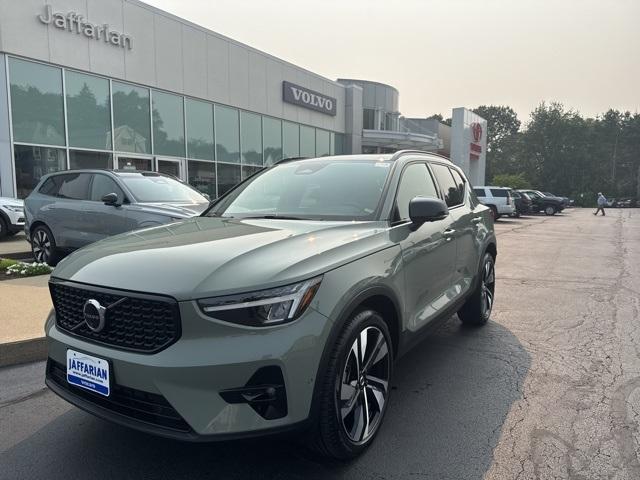 used 2024 Volvo XC40 car, priced at $38,645