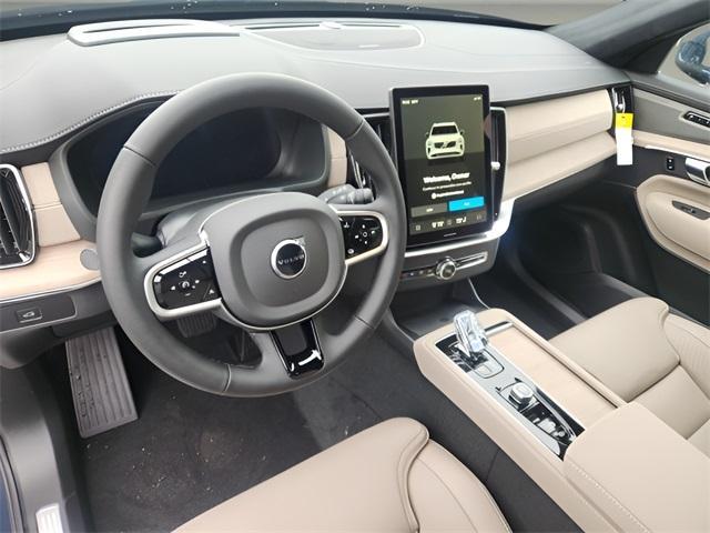 new 2025 Volvo XC90 car, priced at $81,490