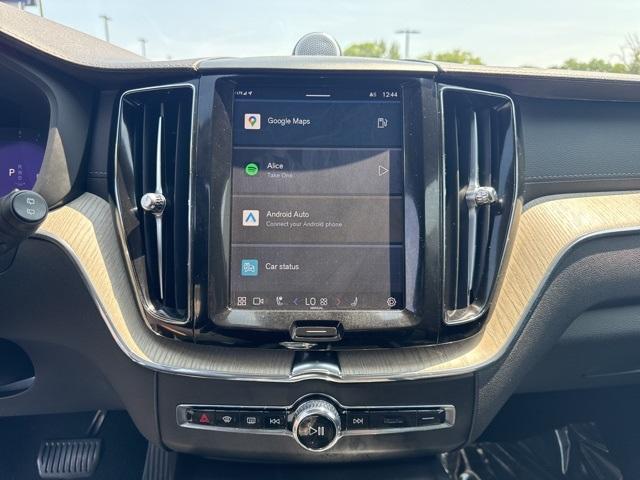 used 2022 Volvo XC60 car, priced at $31,000