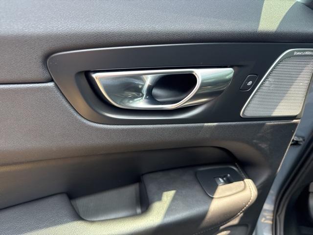 used 2022 Volvo XC60 car, priced at $31,000