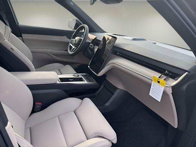 new 2025 Volvo EX90 car, priced at $92,505