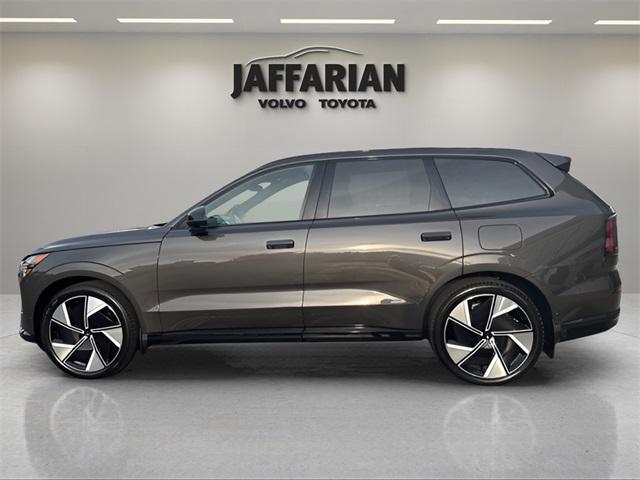 new 2025 Volvo EX90 car, priced at $92,505