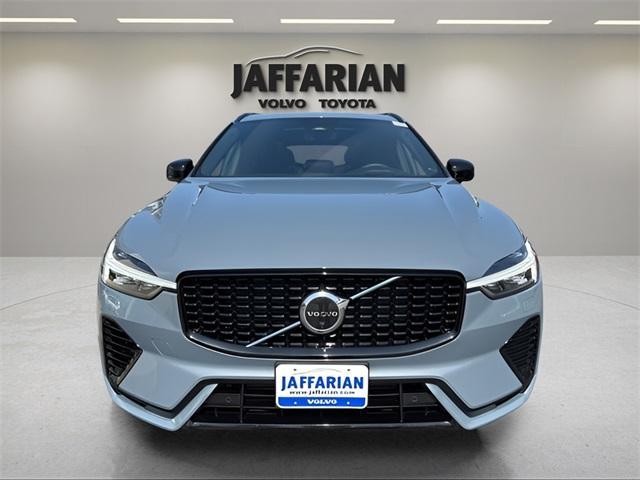 used 2022 Volvo XC60 Recharge Plug-In Hybrid car, priced at $36,900