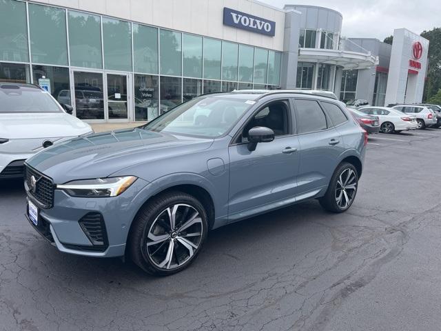 used 2022 Volvo XC60 Recharge Plug-In Hybrid car, priced at $37,500