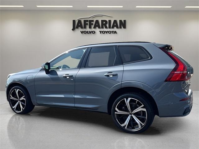 used 2022 Volvo XC60 Recharge Plug-In Hybrid car, priced at $36,900