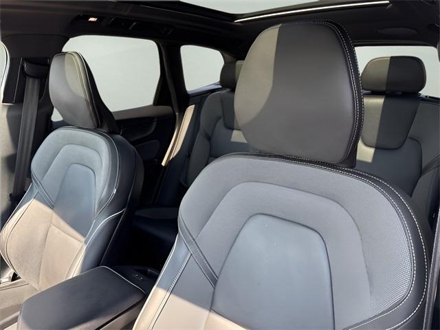 used 2022 Volvo XC60 Recharge Plug-In Hybrid car, priced at $36,900
