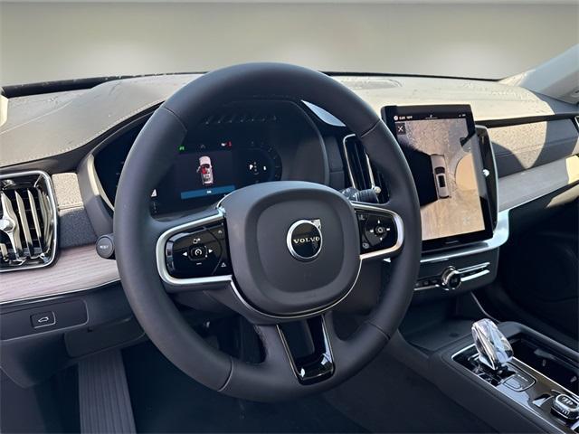 new 2025 Volvo XC90 car, priced at $69,155