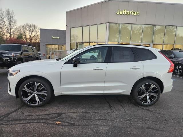 new 2025 Volvo XC60 car, priced at $60,815