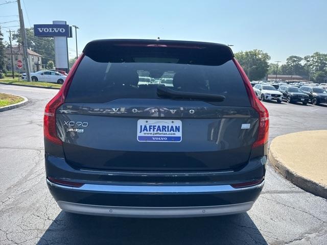 used 2022 Volvo XC90 Recharge Plug-In Hybrid car, priced at $48,900