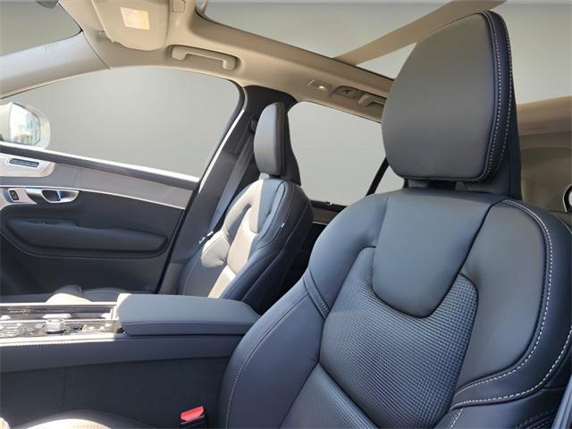 new 2025 Volvo XC90 car, priced at $75,235