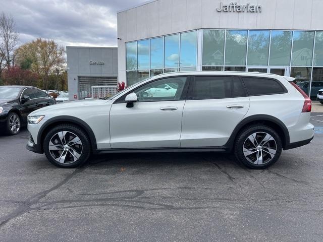 used 2022 Volvo V60 Cross Country car, priced at $34,991