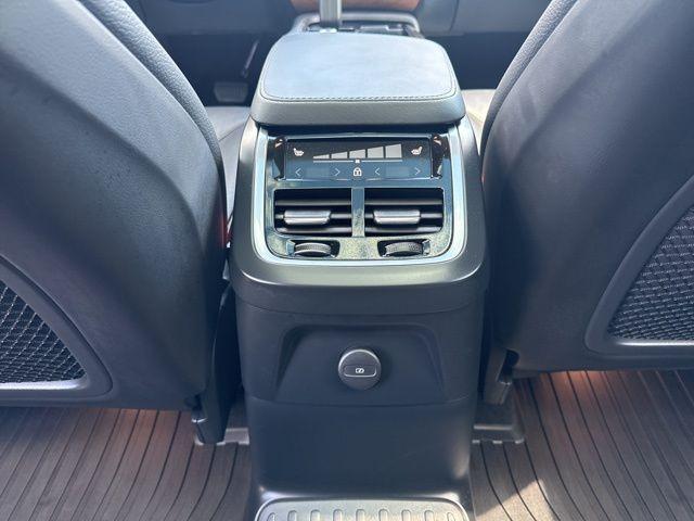 used 2024 Volvo XC90 Recharge Plug-In Hybrid car, priced at $50,604