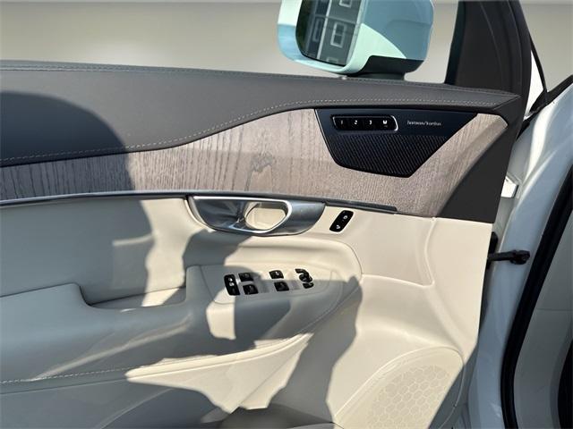used 2024 Volvo XC90 Recharge Plug-In Hybrid car, priced at $69,991