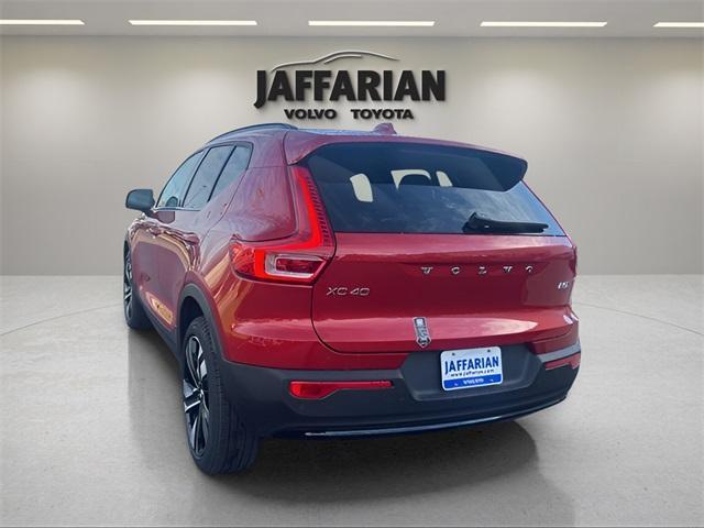 new 2025 Volvo XC40 car, priced at $50,590