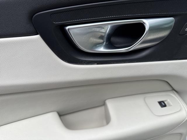 used 2022 Volvo XC60 car, priced at $36,900