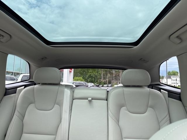 used 2022 Volvo XC60 car, priced at $36,900