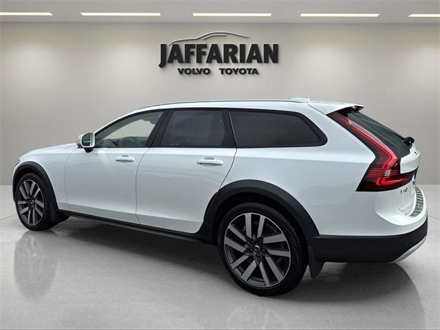 new 2025 Volvo V90 Cross Country car, priced at $65,175