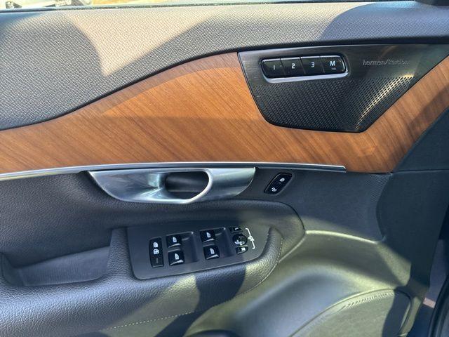 used 2021 Volvo XC90 Recharge Plug-In Hybrid car, priced at $37,500