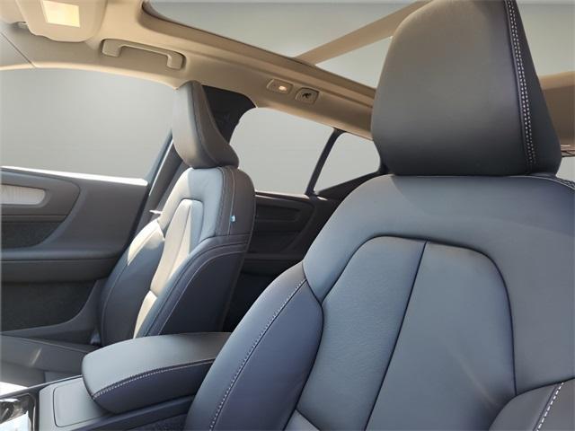new 2025 Volvo XC40 car, priced at $48,945