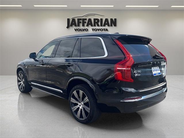 used 2023 Volvo XC90 Recharge Plug-In Hybrid car, priced at $61,000
